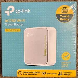 TP-Link AC750 Travel Router - White with Green Accents